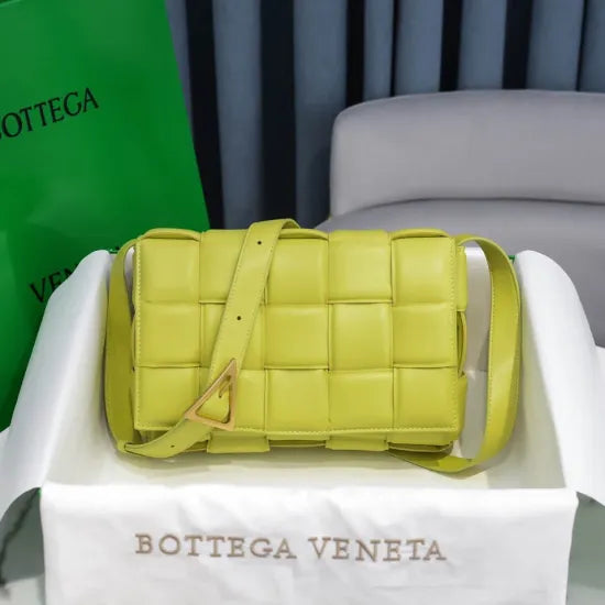 BV Cassette bag Cassette bag Size:26x18cm 6688 Luxury