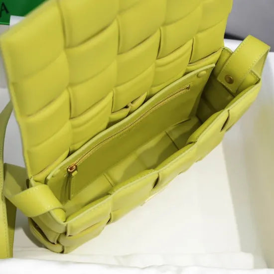 BV Cassette bag Cassette bag Size:26x18cm 6688 Luxury