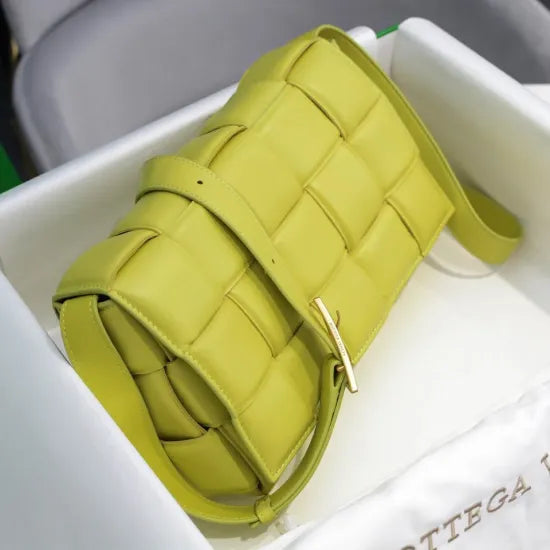 BV Cassette bag Cassette bag Size:26x18cm 6688 Luxury